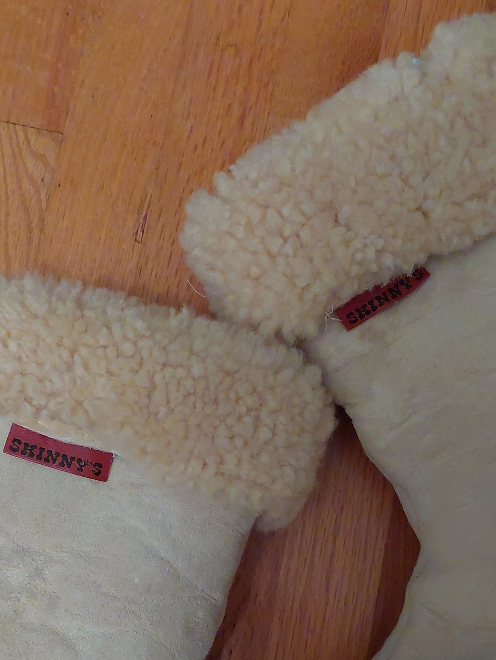 Bundle Born Sandals Toms Fleece Slip-ons Skinnys Shearling Boots 9 - Picture 13 of 16